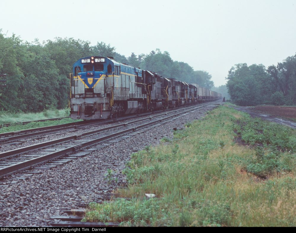 DH 701 leads Apollo 3